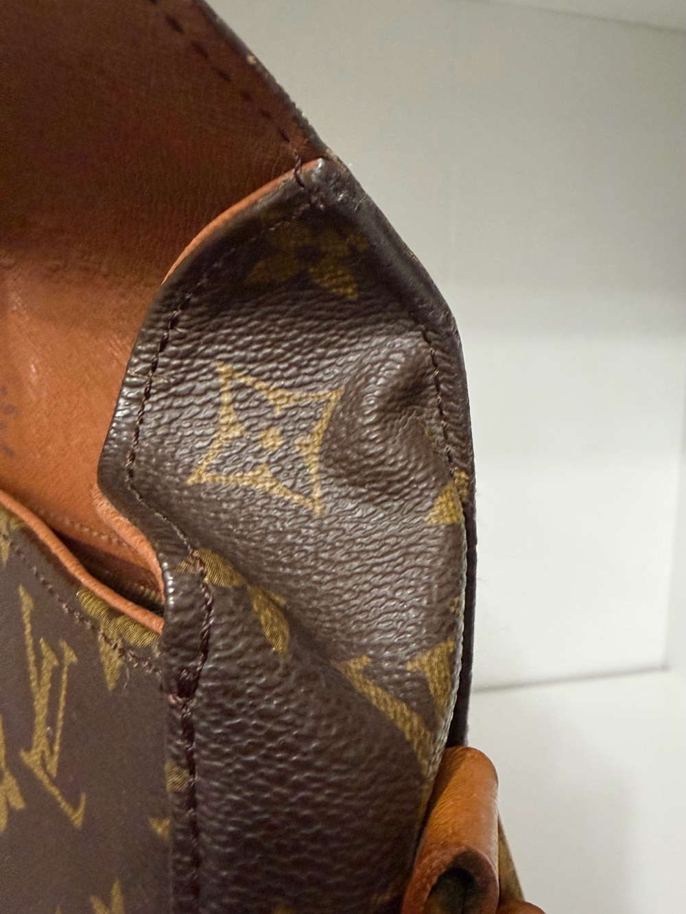 Louis Vuitton Saint Cloud GM Monogram Crossbody Bag - Picture 10 of 16